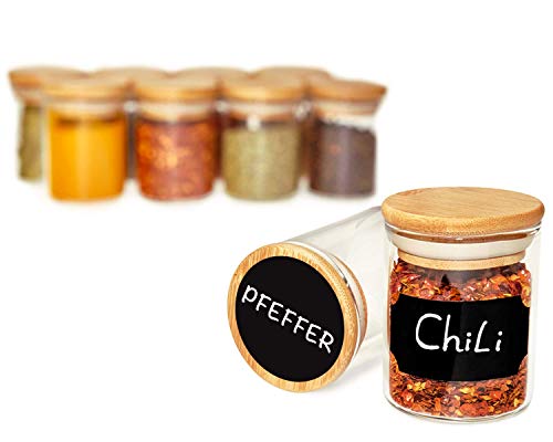 Tarros de especias con tapas de bambú